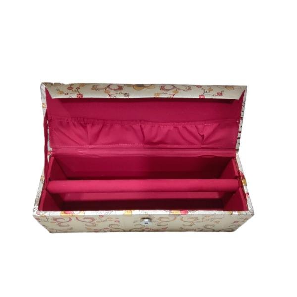 velvet bangle storage box with padded roll cushions and magnetic closure
